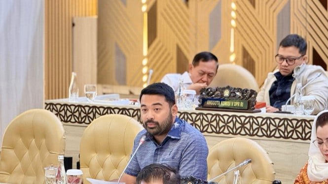 693a271c259bd-anggota-komisi-v-dpr-ri-fraksi-partai-golkar-zigo-rolanda_665_374.jpeg