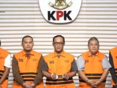 KPK nomeia Central Lampung Regent e seu irmão como suspeitos de suborno, imediatamente detidos