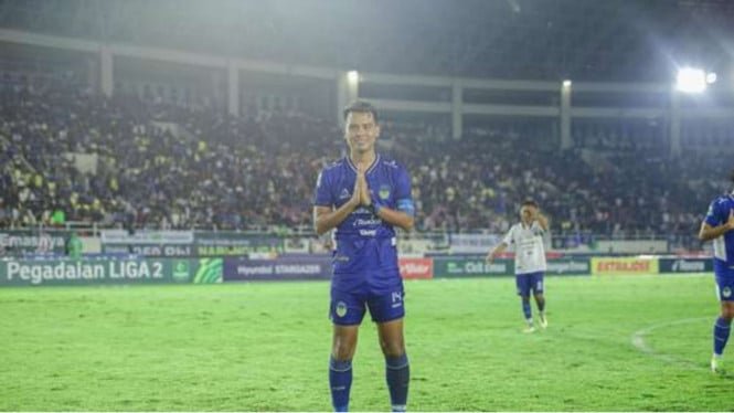 6951d984cbc05-gelandang-psim-yogyakarta-rendra-teddy_665_374.jpg