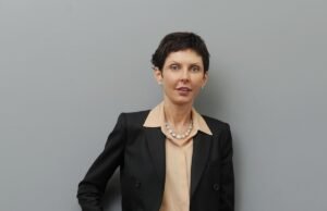 O chefe da Bet365, Denis Coates, arrecada um pacote de pagamento de £ 280 milhões, apesar dos baixos lucros