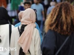 Irã prende organizadores de maratona por não usarem hijab