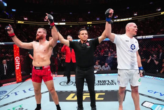 Resultados do UFC 323: Jan Blachowicz e Bogdan Guskov lutam pelo empate majoritário