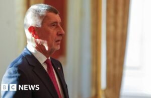 O bilionário checo Babis tornou-se primeiro-ministro prometendo cortar relações com o império empresarial