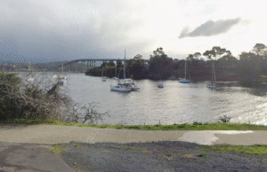 Homem acusado após mulher supostamente assassinada na casa de Hobart em Montagu Bay