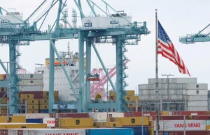 Empresas captando dólares no mercado para recuperar parte de seus custos tarifários