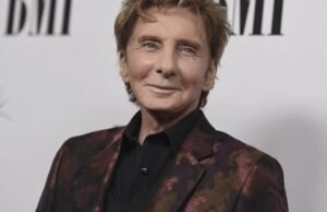 Cantor Barry Manilow é diagnosticado com câncer de pulmão