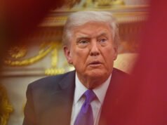 A ‘Idade de Ouro’ de Trump é rapidamente manchada