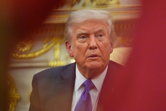 A ‘Idade de Ouro’ de Trump é rapidamente manchada