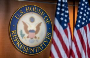 Lista completa de republicanos que votam contra o projeto de lei de gastos militares apoiado por Trump