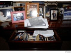 Novos arquivos chocantes de Epstein ligam Trump ao voo ‘Lolita Express’ do pedófilo