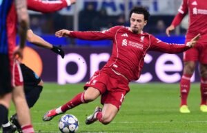 Curtis Jones brilha no meio-campo diamante do Liverpool para dar a Arne Slott uma nova solução pós-Salah