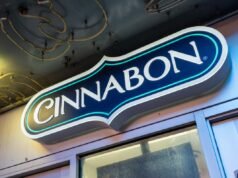 Quem é Crystal Willsey? Funcionário da Cinnabon é demitido por causa de explosão racista