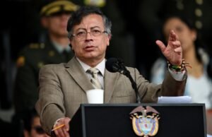 Presidente colombiano compartilha vídeo de supostas vítimas de ataque aéreo dos EUA