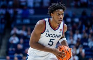 UConn Huskies recebe atualização importante sobre lesões de Taris Reed Jr. para o jogo na Flórida