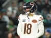Caleb Williams, do Bears, sofreu um tackle preocupante antes do confronto dos Packers