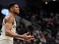 Giannis convocou uma reunião de equipe com companheiros de equipe do Bucks em meio a rumores comerciais explosivos