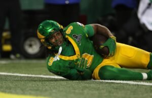Oregon Portal perde defensor para transferir o playoff de futebol universitário