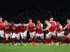 O Arsenal venceu o Crystal Palace na maratona de pênaltis e chegou às semifinais da Copa Carabao