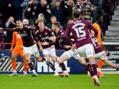 Hearts se aproximou do título escocês com vitória sobre o Rangers