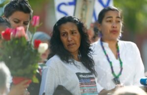 A ativista de imigração do Colorado, Jeanette Vizguera, pode ser libertada sob fiança, dizem os defensores