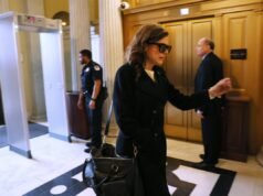 A incendiária republicana Nancy Mays culpa funcionários do aeroporto por discursos carregados de palavrões em investigação policial: relatório