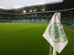 Celtic presta homenagem à lenda do clube Dixie Deans após sua morte aos 79 anos