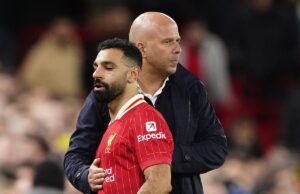 A postura dura de Arne Slott sobre Mohamed Salah deixou a estrela do Liverpool com uma opção