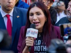 Laura Lumer prevê que as eleições de meio de mandato serão um ‘banho de sangue’ para os republicanos depois que o prefeito de Miami ficou chateado