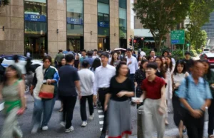 Da Amazon ao DBS: IA gerará mais de 50.000 cortes de empregos em 2025