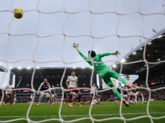 Aston Villa surpreende o Arsenal com o gol da vitória de Buendia no último suspiro