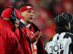 Com a derrota para os Texans, a seqüência de vitórias consecutivas do título AFC West do Chiefs terminou em nove