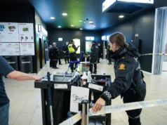 Polícia norueguesa prende suspeito de tiroteio em centro comercial de Oslo