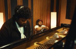 O vínculo amoroso entre Amaro Freitas e Emicida