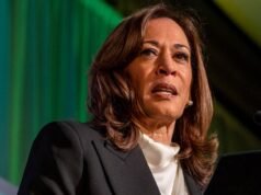 Kamala Harris se autodenomina uma ‘figura histórica’, fala da tradição do busto de mármore