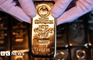 Os preços do ouro subiram acima de um máximo recorde de US$ 4.400