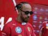 Lewis Hamilton, que estava no auge de sua carreira na Ferrari, atinge novo recorde após perder no Q1