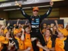 O campeão mundial de F1, Lando Norris, é um ato de classe