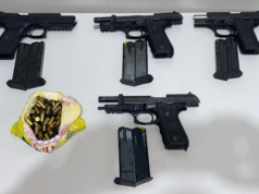 Armas roubadas de cofre de condomínio encontradas com o primeiro-ministro