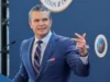 O secretário do Pentágono do presidente Trump, Pete Hegseth, é criticado por crescente escândalo