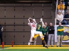 O número 1 do estado de Dakota do Norte perde 15 pontos nos 3 minutos finais na chocante derrota nos playoffs do FCS para o estado de Illinois