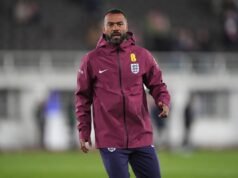 Ashley Cole diz que treinar Harry Kane e Cole Palmer causou a síndrome do impostor