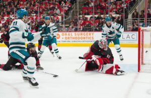 Tubarões 4, Furacões 1 – Yahoo Sports