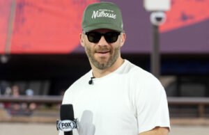 Julian Edelman reage à chamada não-DPI em Keshawn Bout na vitória dos Patriots sobre os Ravens