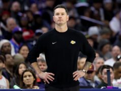 JJ Redick dá atualizações sobre Rui Hachimura, Austin Reeves, Deandre Ayton