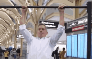 Funcionários de Trump chegam ao aeroporto para lançar campanha de viagens familiares de US$ 1 bilhão