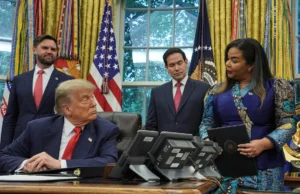 Rebeldes congoleses invadem cidade estratégica enquanto acordo de paz fracassa