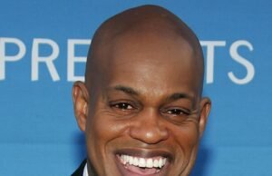 Cantora de ópera indicada ao Grammy é encontrada morta a facadas dentro de casa