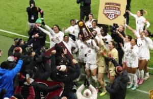 Futebol feminino do estado da Flórida vence revanche sobre Stanford em emocionante jogo de um placar