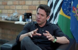 Novo HC, semáforos inteligentes, IA em segurança: Ricardo Silva Ribeiro lista avanços e desafios no 1º ano de governo em Prato