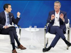 O escritório de Newsom zomba da pose viral de ‘esmagamento de testículos’ com nova foto